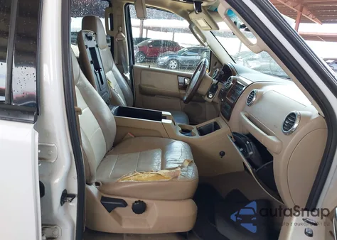 2003 Ford Expedition Eddie Bauer из США, поврежденный, VIN 1FMPU17L73LC55526